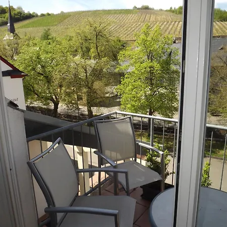 Ferienweingut & Gutsrestaurant Becker 아파트 Burgen (Bernkastel-Wittlich)