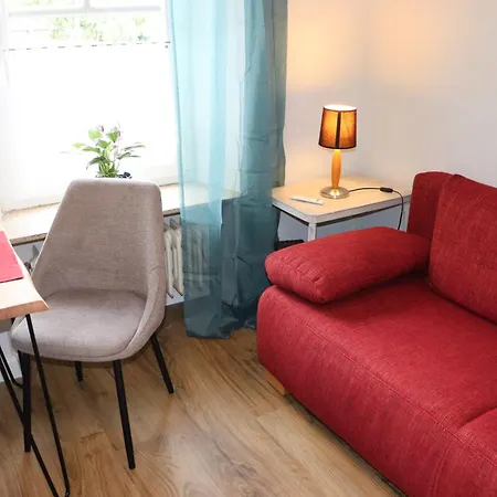 Ferienweingut & Gutsrestaurant Becker * Burgen