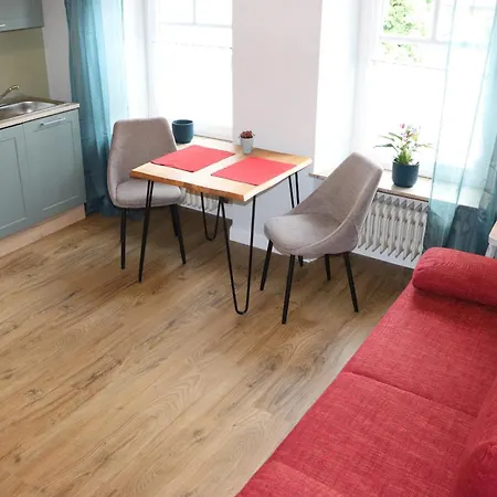 Ferienweingut & Gutsrestaurant Becker アパート Burgen