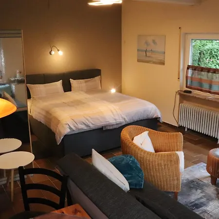 Ferienweingut & Gutsrestaurant Becker Lejlighed *