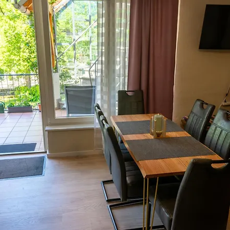 Apartament Ferienweingut & Gutsrestaurant Becker *