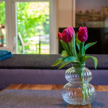 Ferienweingut & Gutsrestaurant Becker *