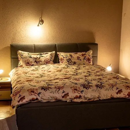 Ferienweingut & Gutsrestaurant Becker Burgen (Bernkastel-Wittlich)