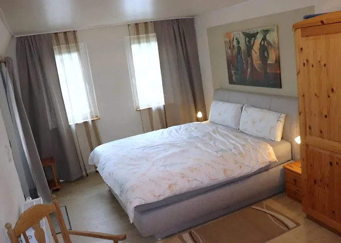 Ferienweingut & Gutsrestaurant Becker Burgen (Bernkastel-Wittlich)