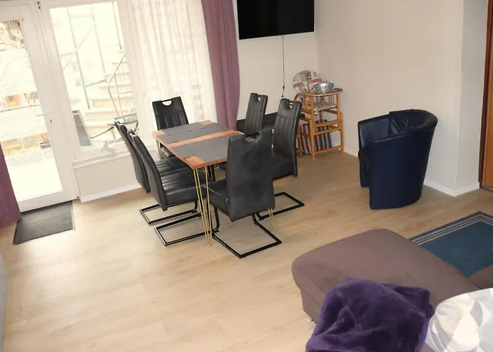 Ferienweingut & Gutsrestaurant Becker דירה